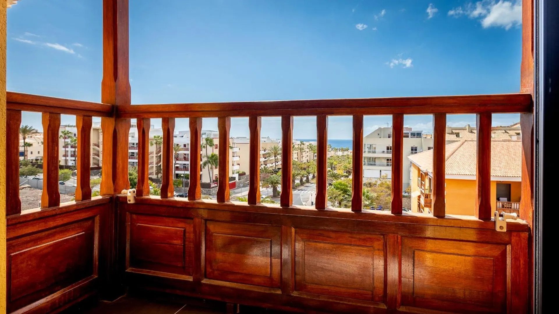 Sunset Palm Mar - Family Friendly Suites Apartment Palm-mar