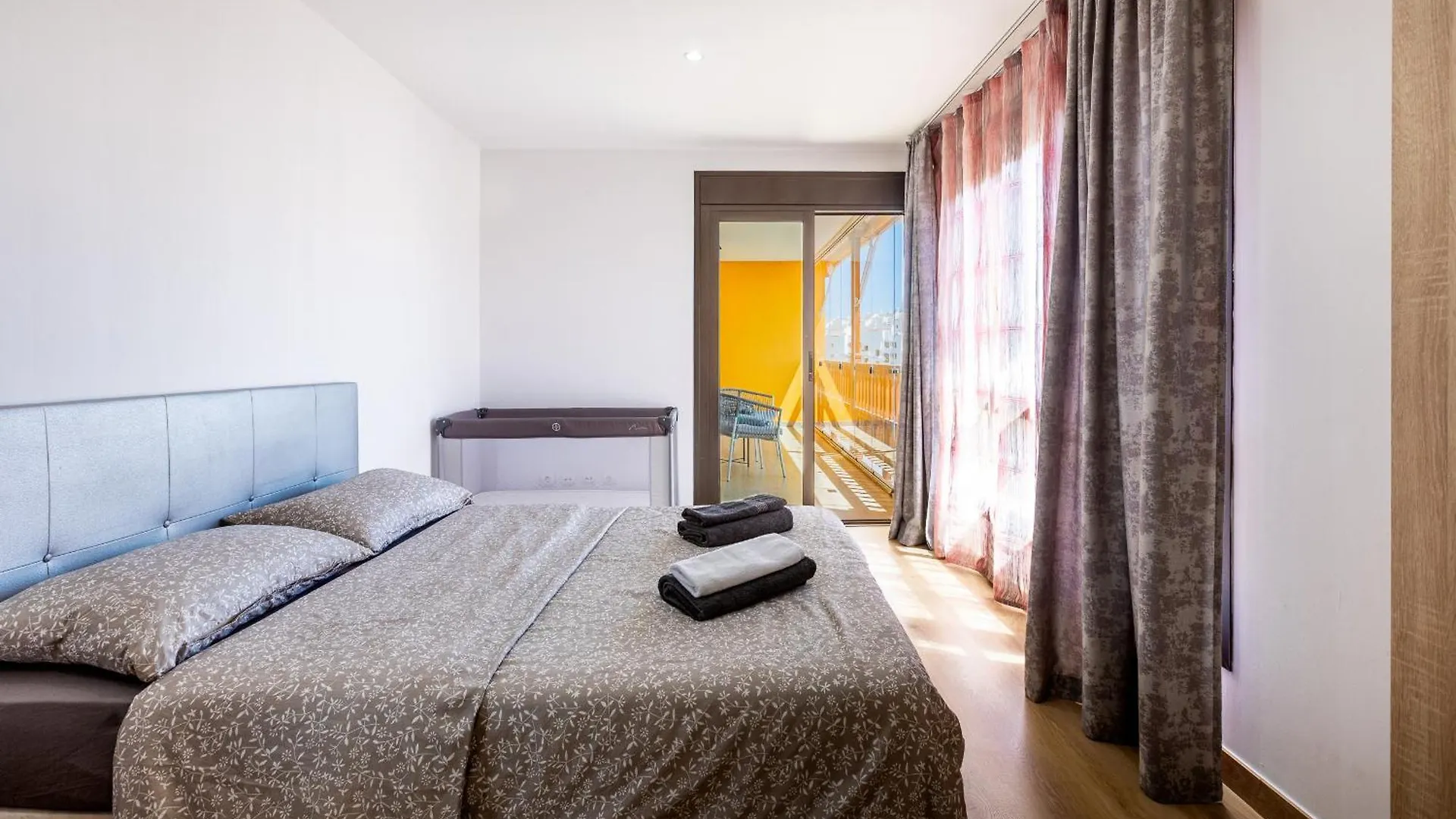 Sunset Palm Mar - Family Friendly Suites Spain